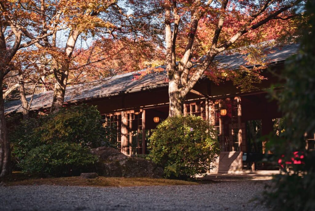 가을날의 일본 시골집
